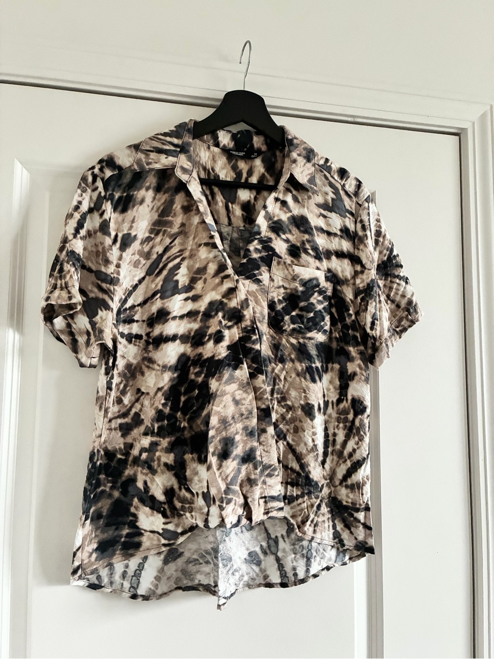 Vera Wang - Short-Sleeve Tie-Dye Button Shirt - Beige Black